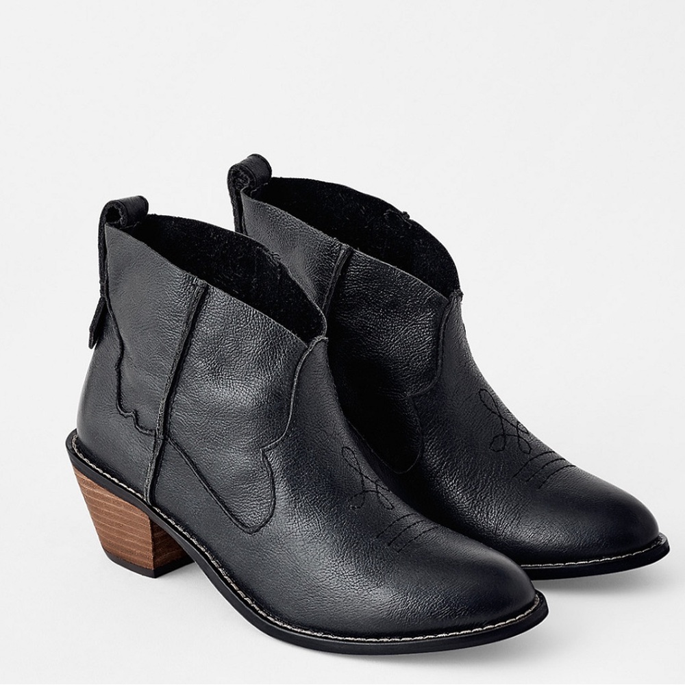 KELSI DAGGER Brooklyn Kamper Leather Booties Women’s Size 9.5